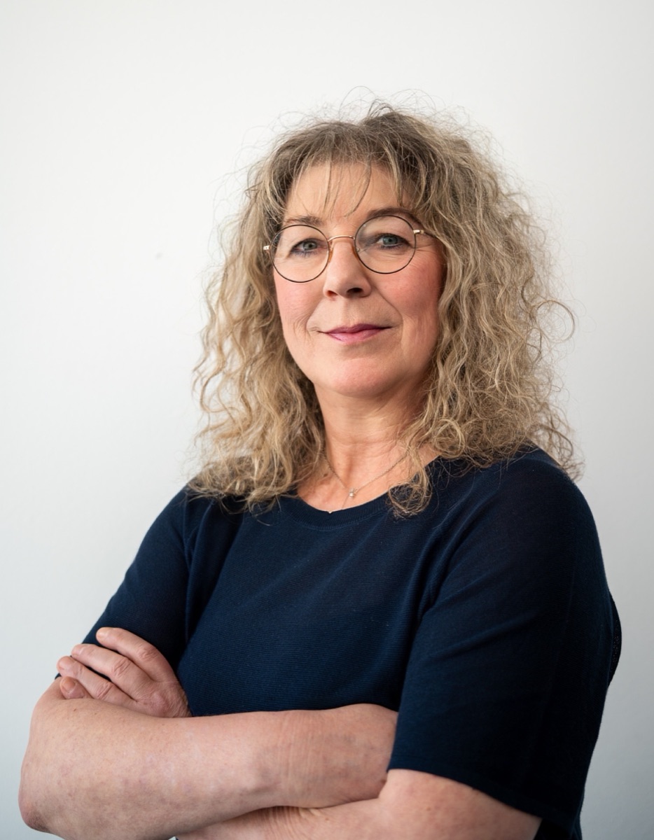 Marita Aue, Buchhaltung